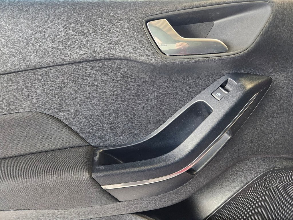 Used Ford Fiesta 2017 for sale - 76367580: Photo 38