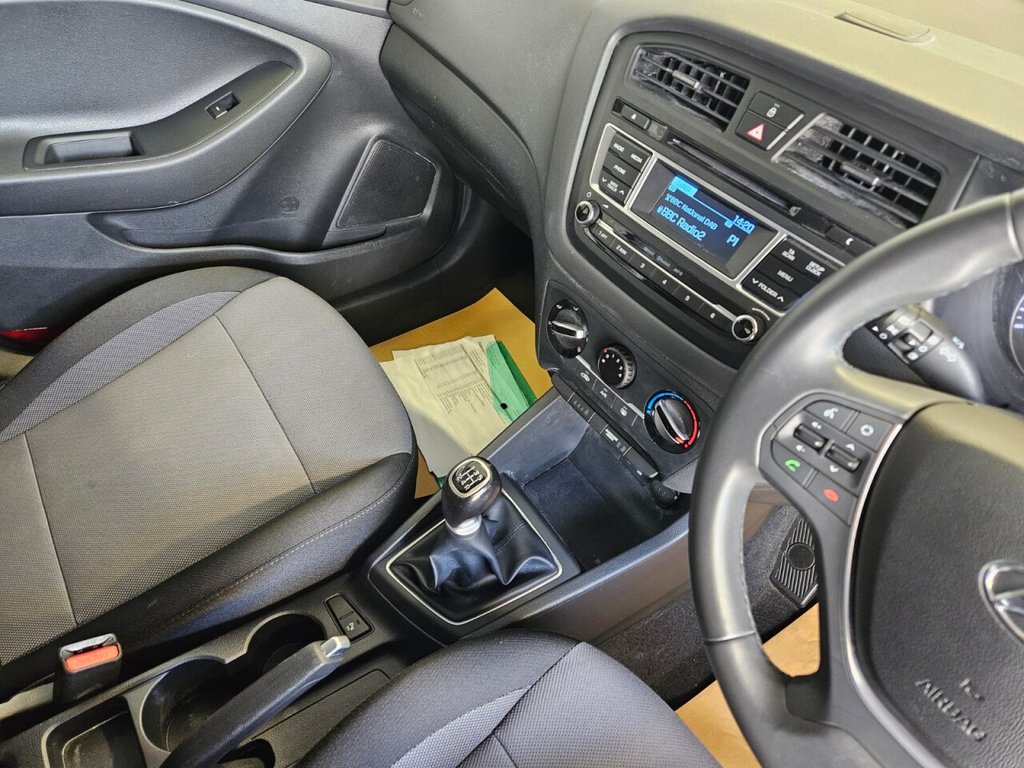 Used Hyundai i20 2017 for sale - 78201004: Photo 18