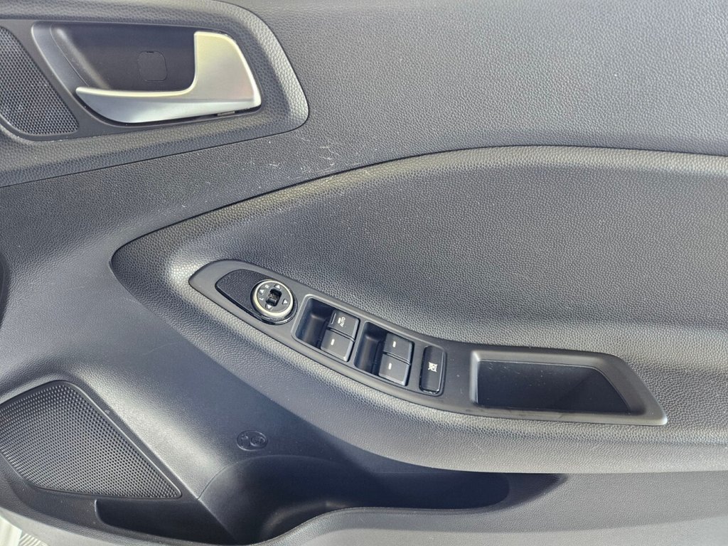 Used Hyundai i20 2017 for sale - 78201004: Photo 22