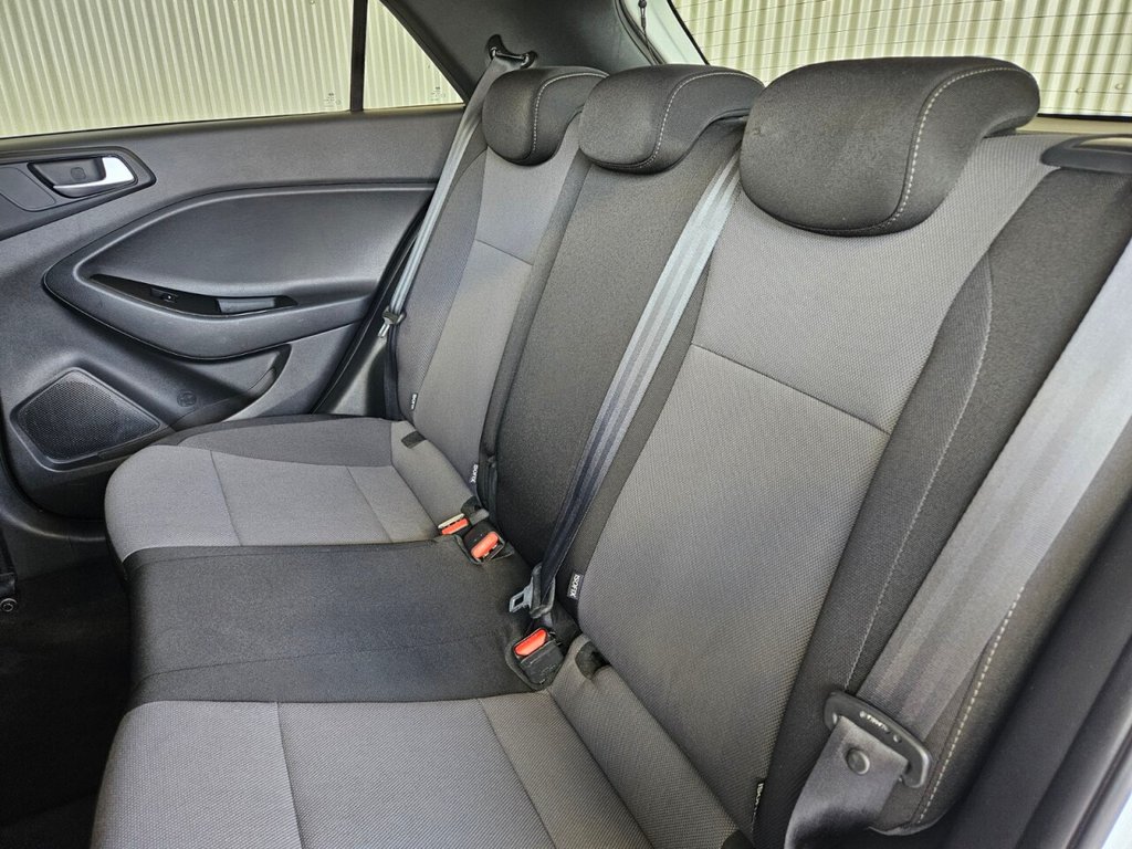 Used Hyundai i20 2017 for sale - 78201004: Photo 29