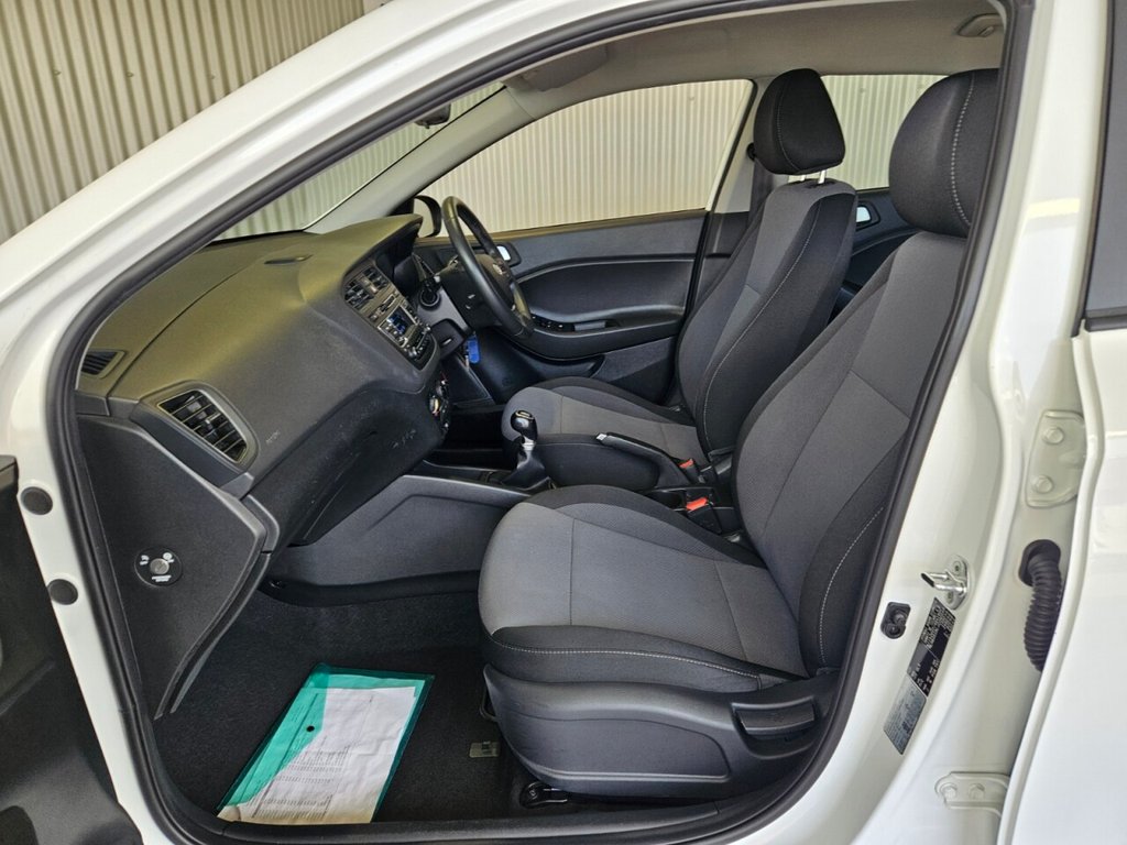 Used Hyundai i20 2017 for sale - 78201004: Photo 32