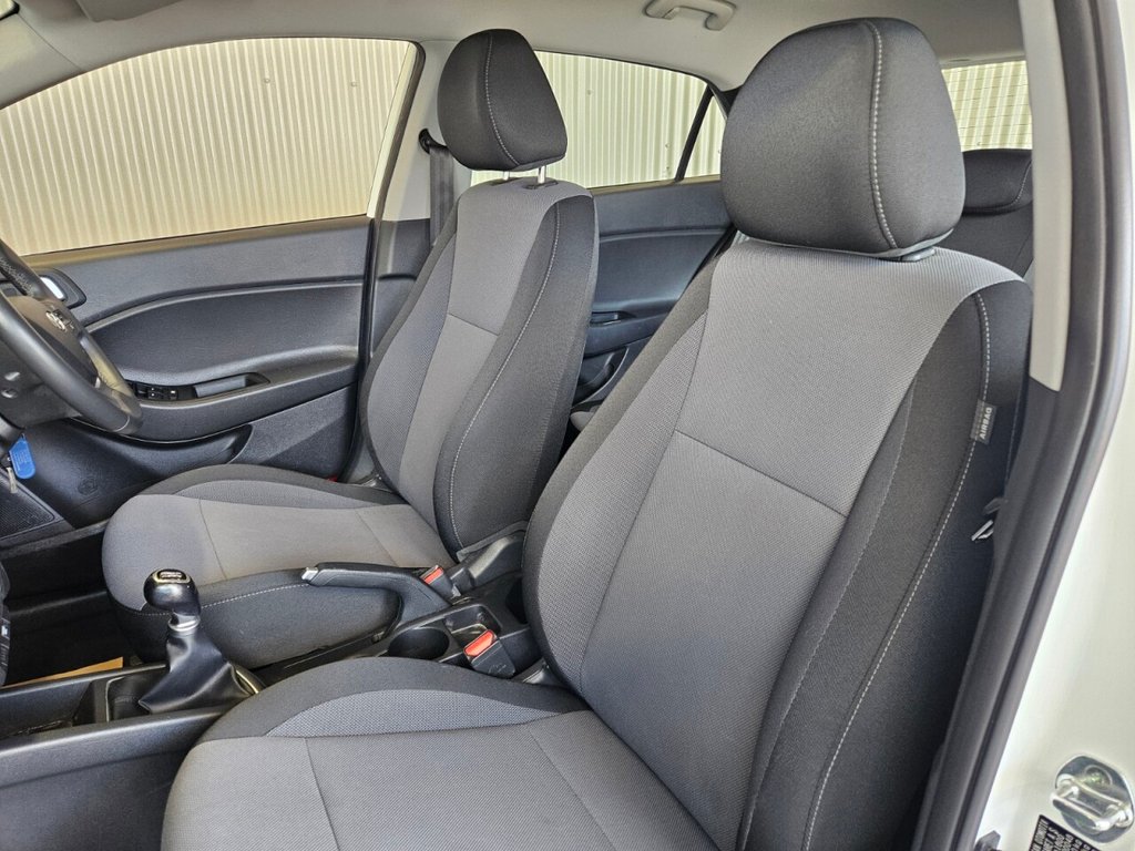 Used Hyundai i20 2017 for sale - 78201004: Photo 33