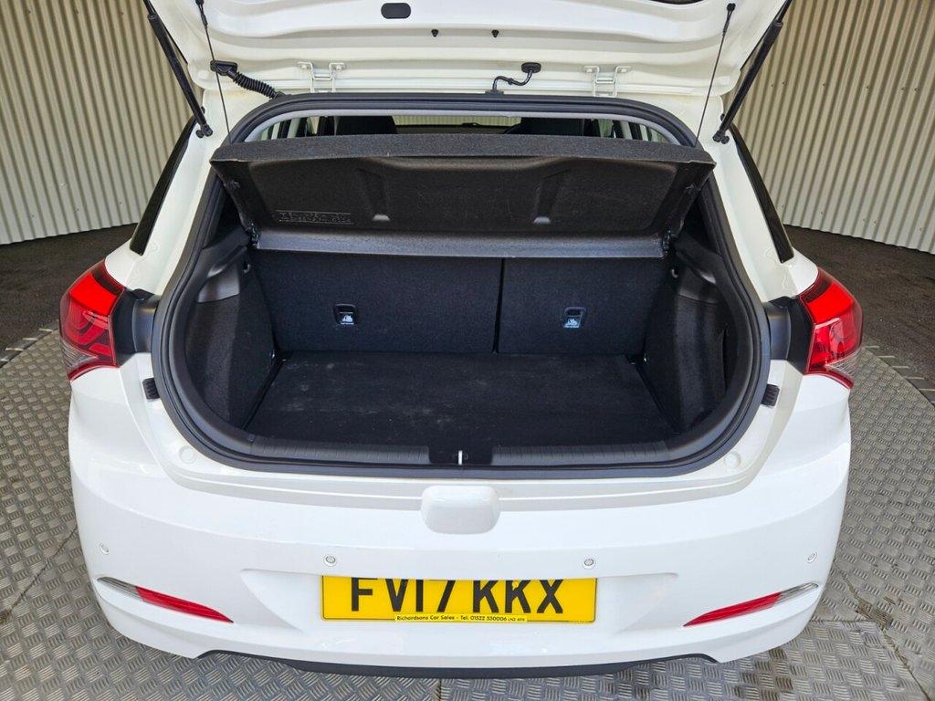 Used Hyundai i20 2017 for sale - 78201004: Photo 5