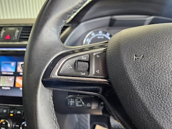 Used Skoda Superb 2018 for sale - 79265851: Photo