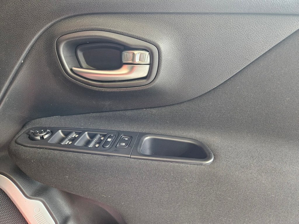 Used Jeep Renegade 2016 for sale - 76132924: Photo 17