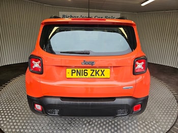 Used Jeep Renegade 2016 for sale - 76132924: Photo 4