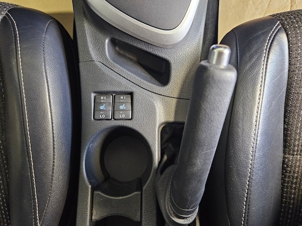 Used Toyota Auris 2014 for sale - 76304254: Photo 18