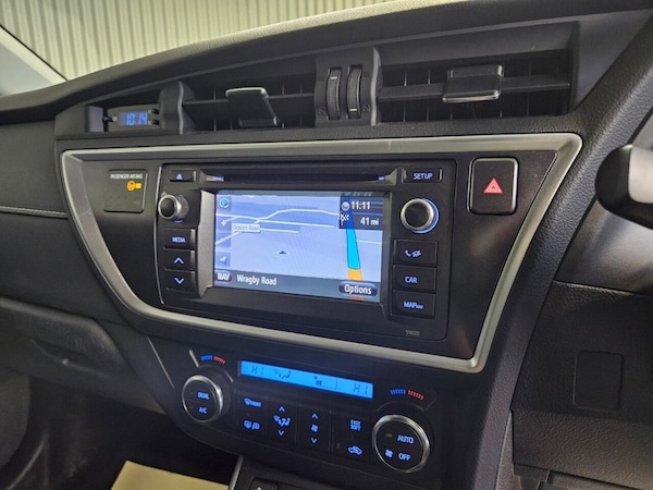 Used Toyota Auris 2014 for sale - 76304254: Photo 23