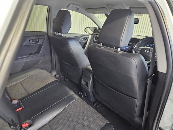 Used Toyota Auris 2014 for sale - 76304254: Photo 30