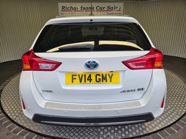 Used Toyota Auris 2014 for sale - 76304254: Photo 4
