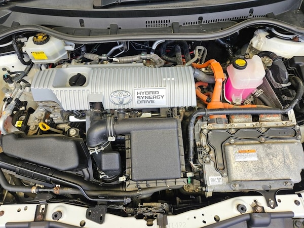 Used Toyota Auris 2014 for sale - 76304254: Photo 9