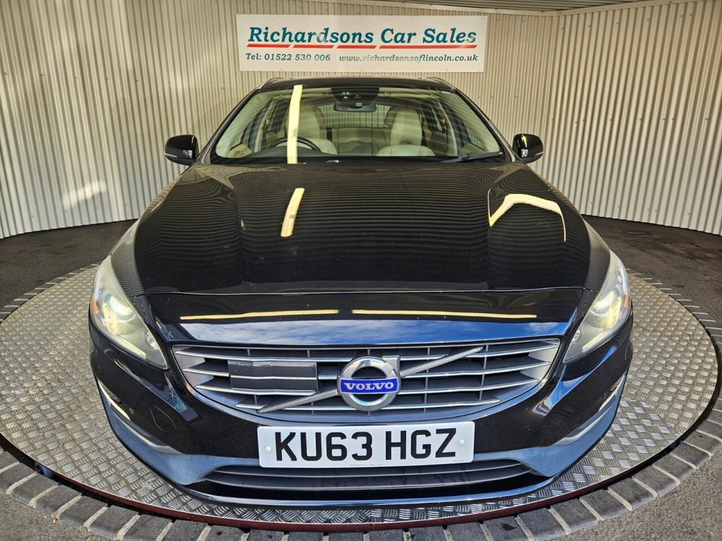 Used Volvo V60 2013 for sale - 76080934: Photo 10
