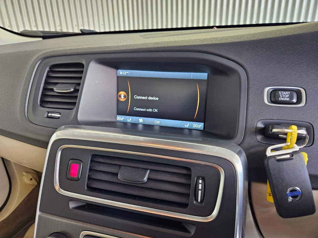 Used Volvo V60 2013 for sale - 76080934: Photo 21