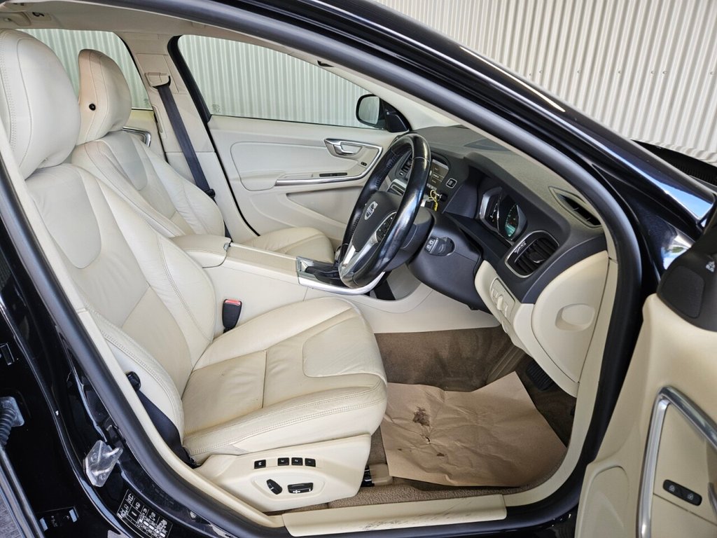 Used Volvo V60 2013 for sale - 76080934: Photo 26