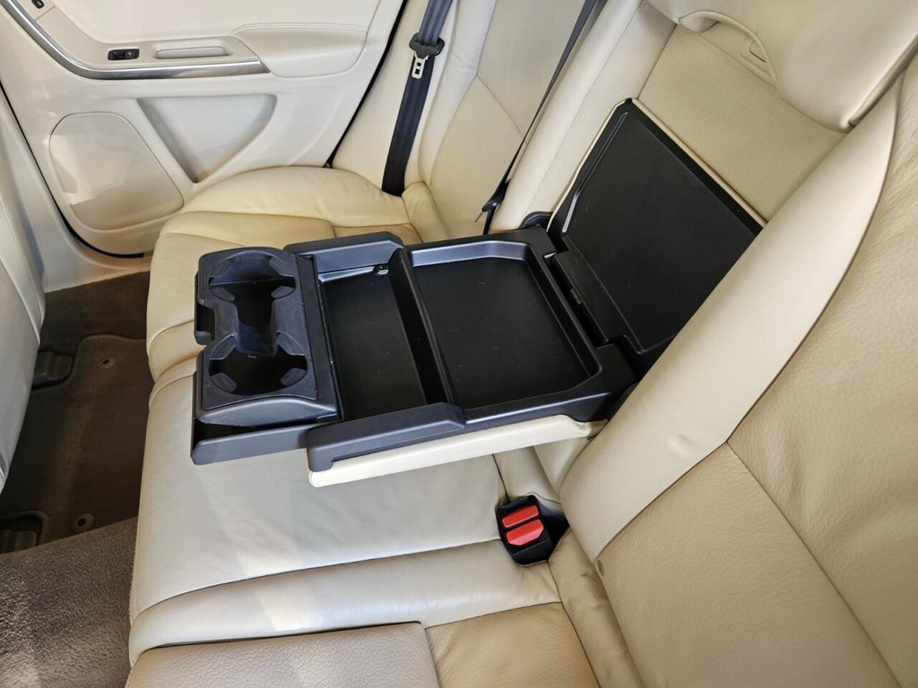 Used Volvo V60 2013 for sale - 76080934: Photo 42