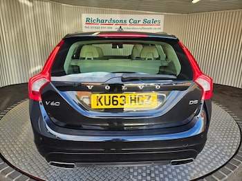 Used Volvo V60 2013 for sale - 76080934: Photo 4
