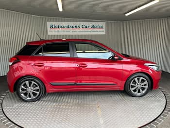Used Hyundai i20 2017 for sale - 79818802: Photo