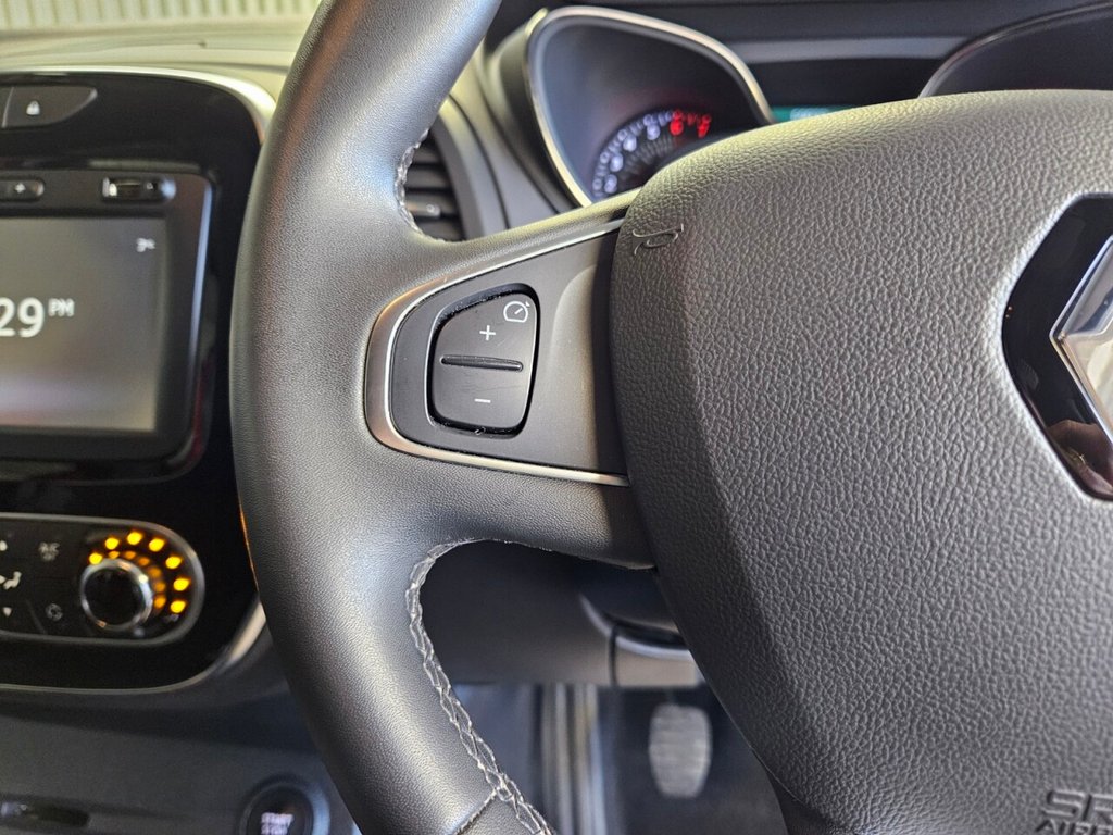 Used Renault Captur 2018 for sale - 76841261: Photo 11