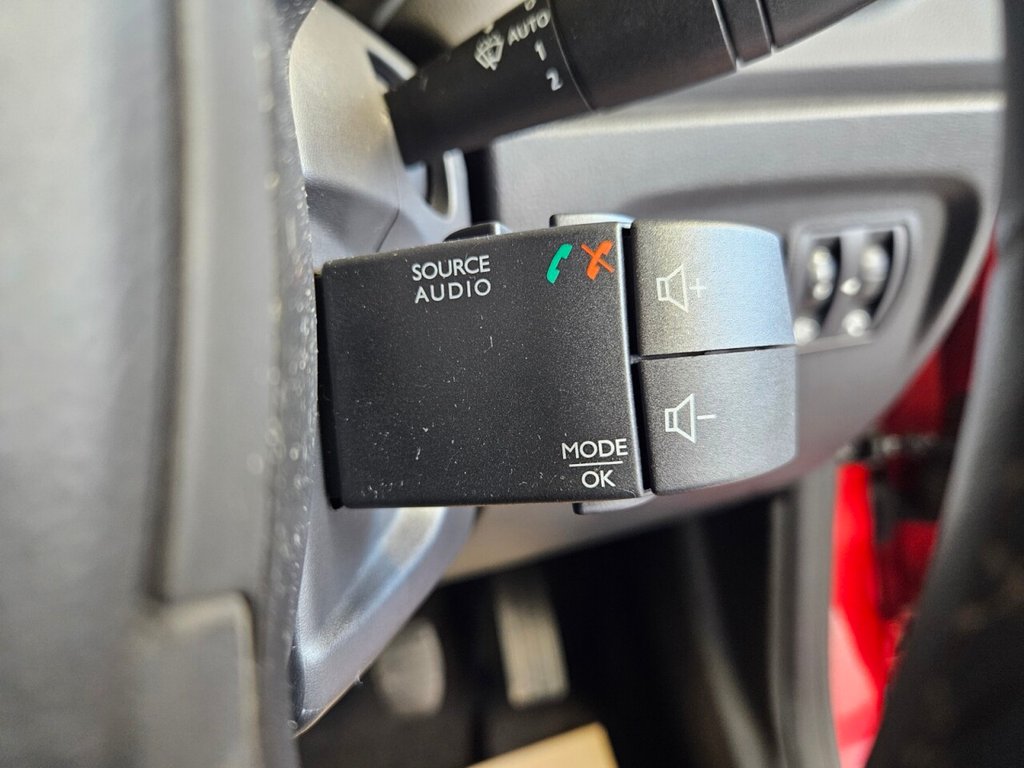 Used Renault Captur 2018 for sale - 76841261: Photo 13