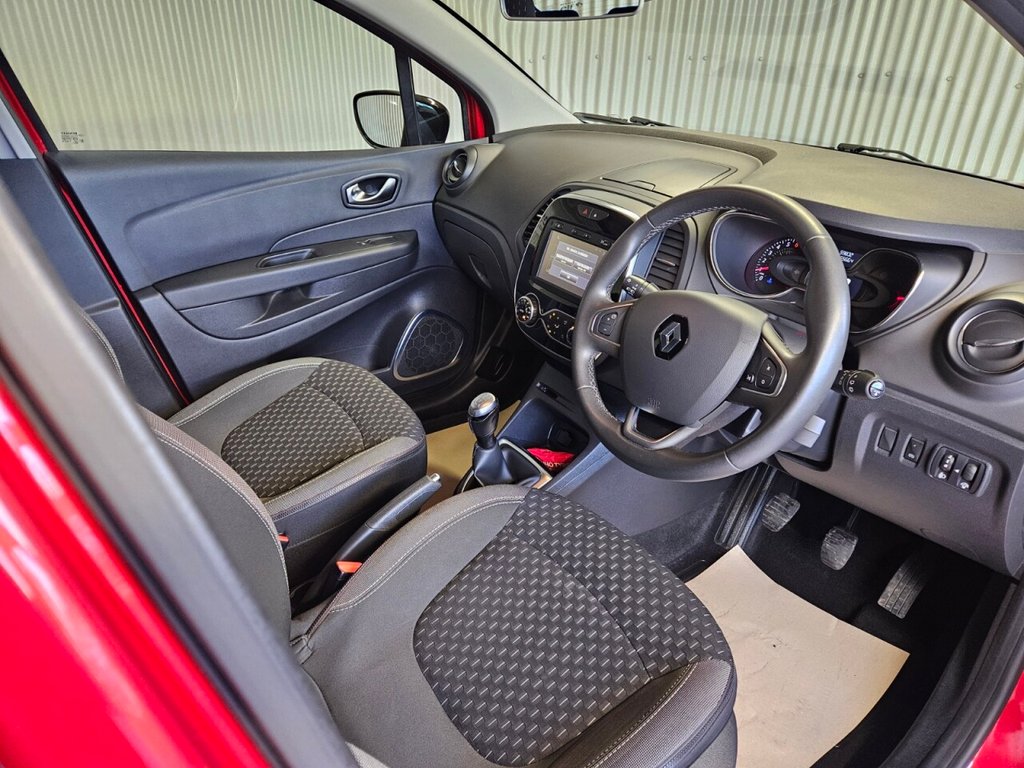 Used Renault Captur 2018 for sale - 76841261: Photo 18