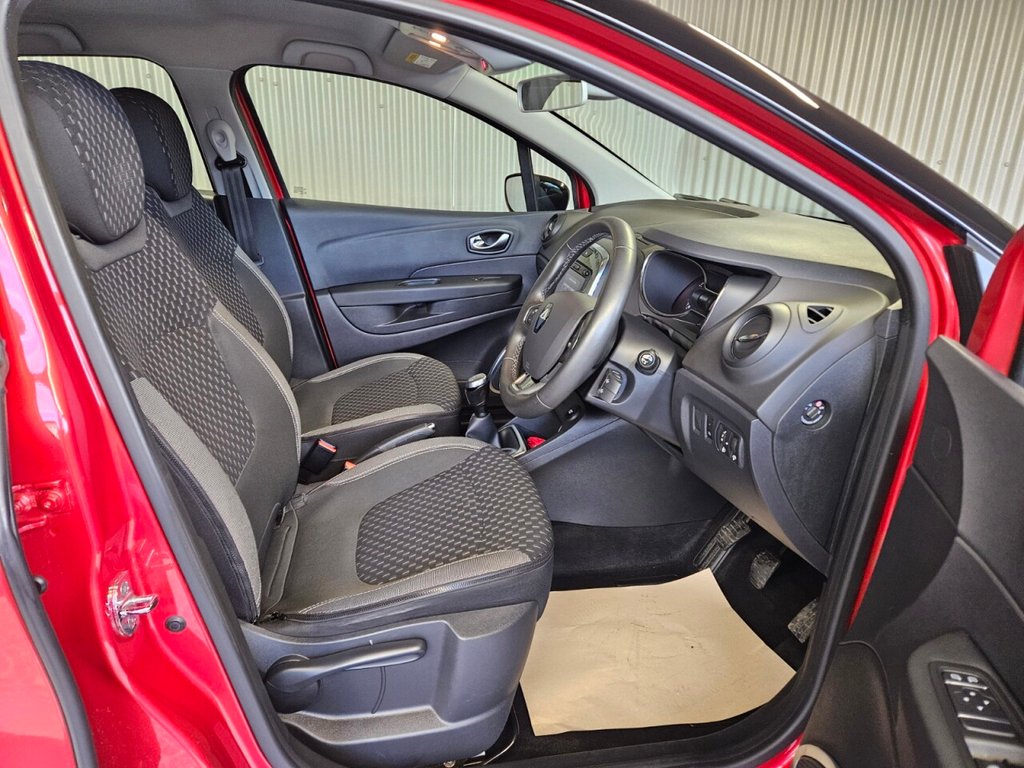 Used Renault Captur 2018 for sale - 76841261: Photo 19