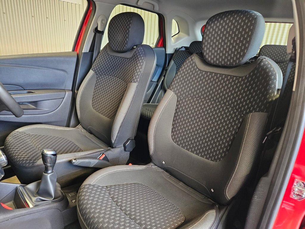 Used Renault Captur 2018 for sale - 76841261: Photo 28