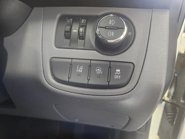 Used Vauxhall Viva 2016 for sale - 76323132: Photo 35