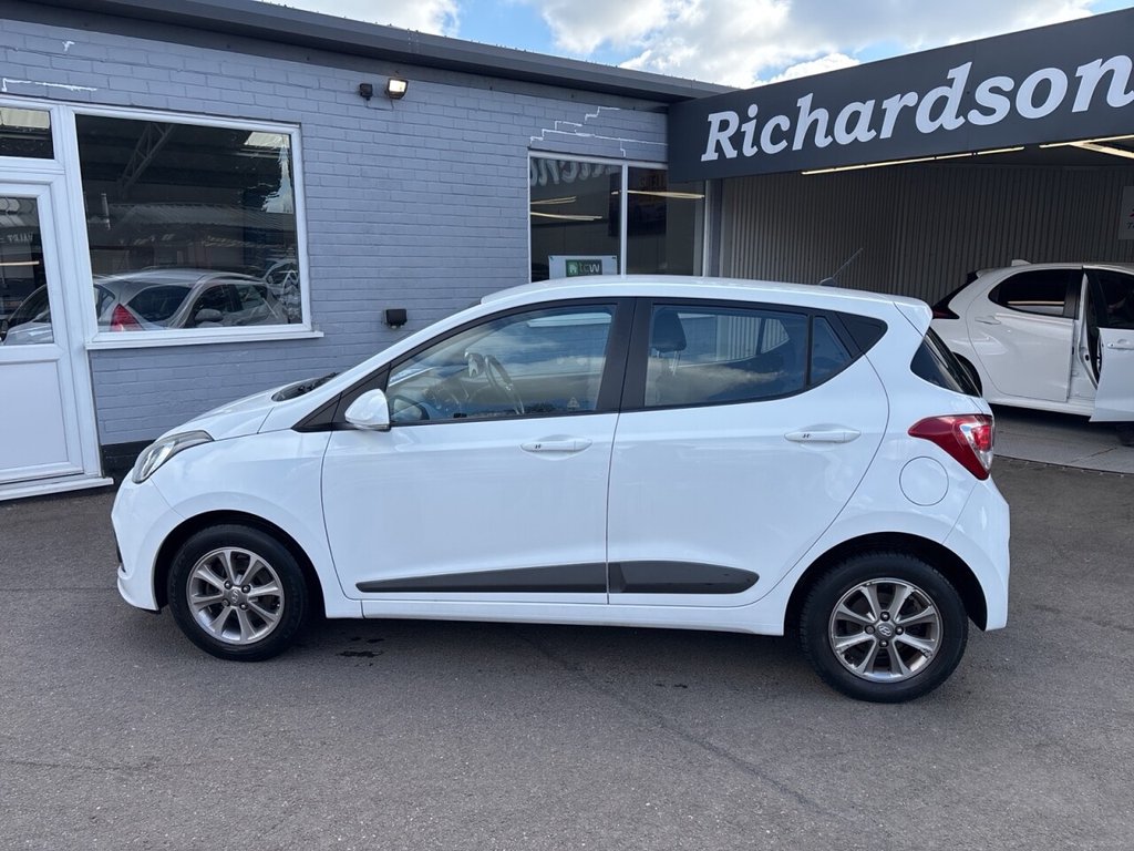 Used Hyundai i10 2015 for sale - 78110707: Photo 3