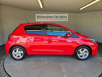 Used Toyota Yaris 2017 for sale - 78955392: Photo