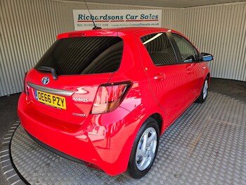 Used Toyota Yaris 2017 for sale - 78955392: Photo