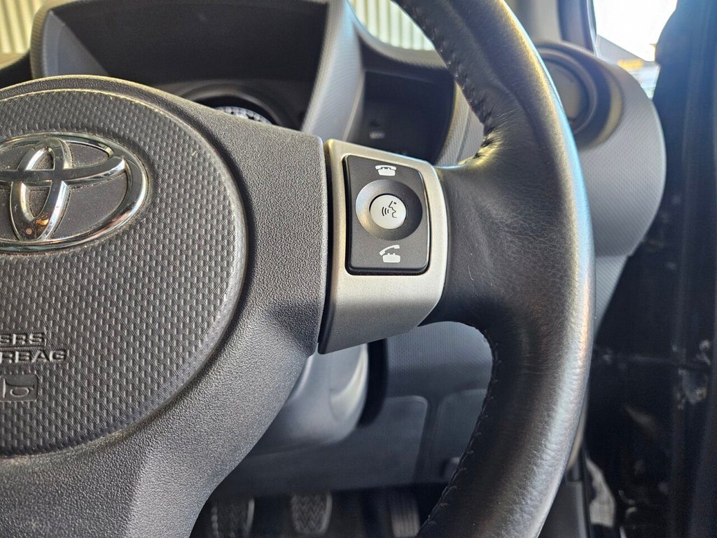 Used Toyota Urbancruiser 2009 for sale - 76768400: Photo 13