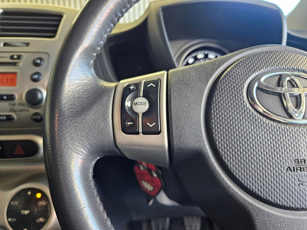 Used Toyota Urbancruiser 2009 for sale - 76768400: Photo 14