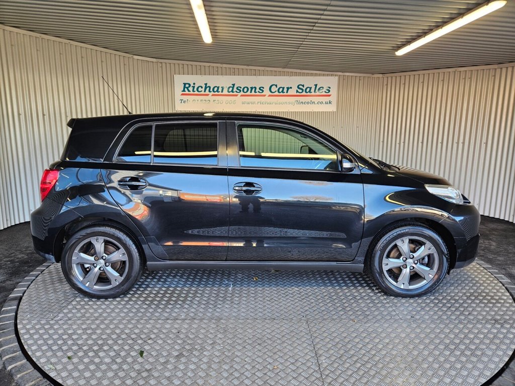 Used Toyota Urbancruiser 2009 for sale - 76768400: Photo 2