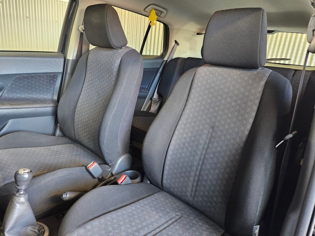 Used Toyota Urbancruiser 2009 for sale - 76768400: Photo 27