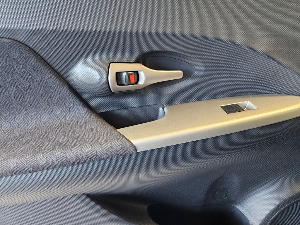 Used Toyota Urbancruiser 2009 for sale - 76768400: Photo 28