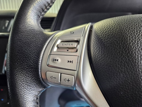 Used Nissan Navara 2020 for sale - 75831115: Photo 38