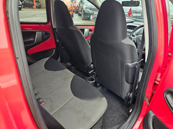 Used Toyota AYGO 2014 for sale - 76256290: Photo 15