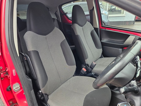 Used Toyota AYGO 2014 for sale - 76256290: Photo 19