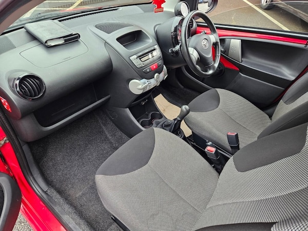 Used Toyota AYGO 2014 for sale - 76256290: Photo 9