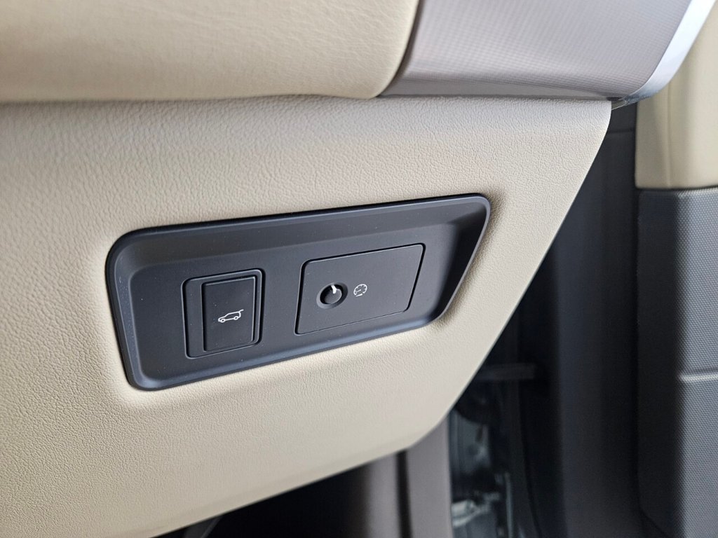 Used Land Rover Range Rover Sport 2015 for sale - 77547094: Photo 33