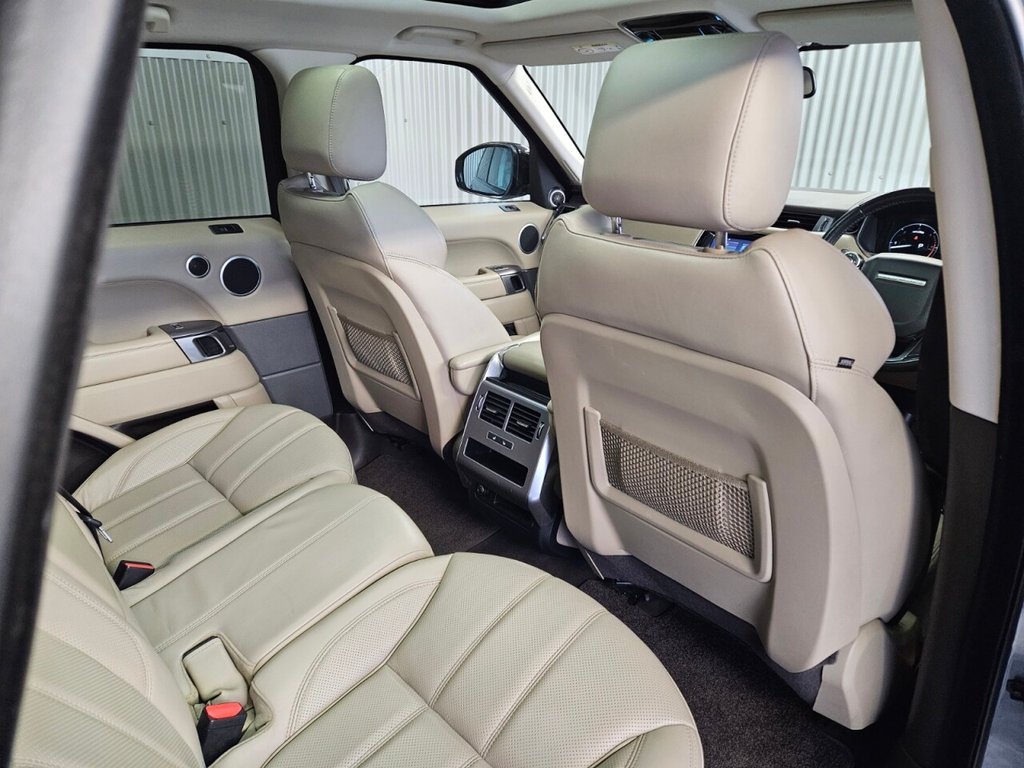 Used Land Rover Range Rover Sport 2015 for sale - 77547094: Photo 41