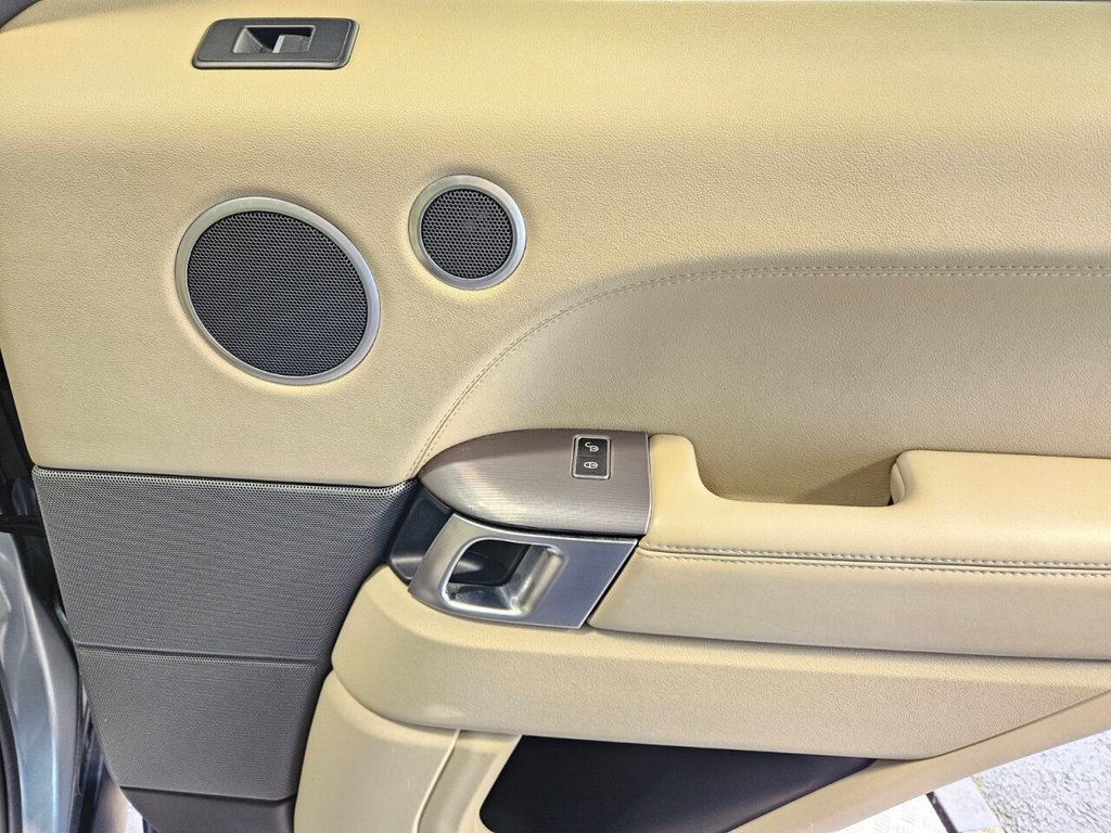 Used Land Rover Range Rover Sport 2015 for sale - 77547094: Photo 45