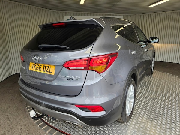 Used Hyundai Santa Fe 2016 for sale - 75276029: Photo 3