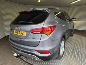 Used Hyundai Santa Fe 2016 for sale - 75276029: Photo