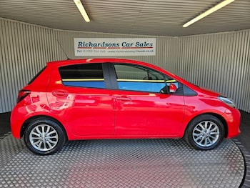 Used Toyota Yaris 2016 for sale - 75473616: Photo