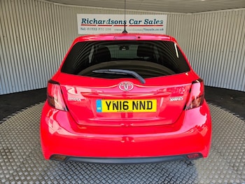 Used Toyota Yaris 2016 for sale - 75473616: Photo