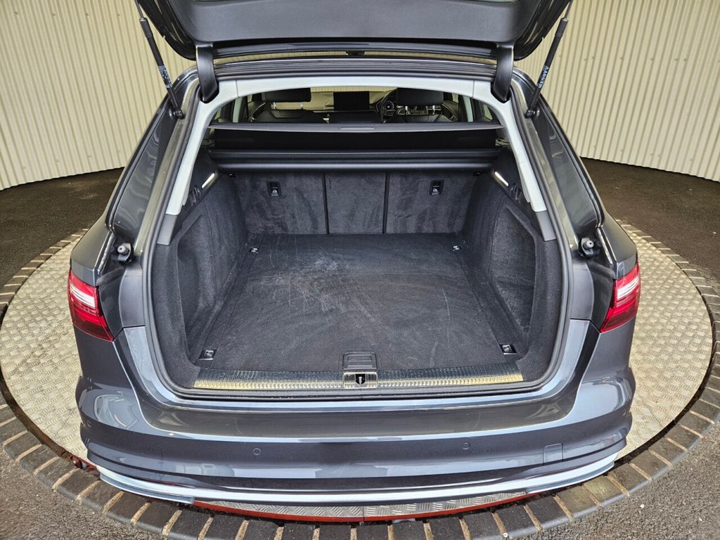 Used Audi A4 2023 for sale - 77384310: Photo 4