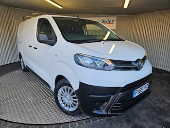 Toyota ProAce feature image