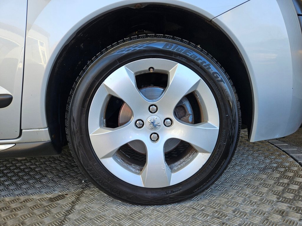 Used Peugeot 3008 2011 for sale - 77356594: Photo 12