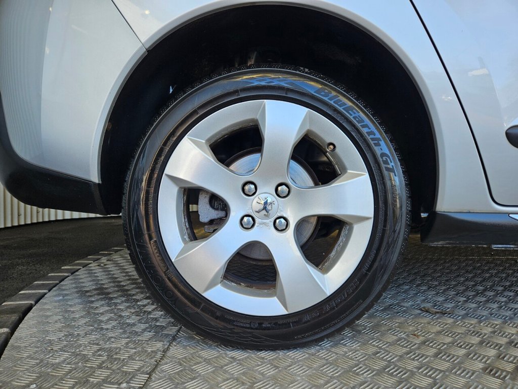 Used Peugeot 3008 2011 for sale - 77356594: Photo 13